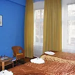 ゲストハウス Hotel-pension Am Savignyplatz 2*