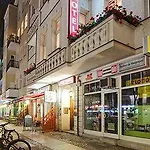Hotel-pension Am Savignyplatz ゲストハウス ベルリン
