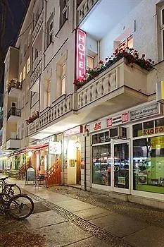 Hotel-pension Am Savignyplatz 게스트하우스 베를린