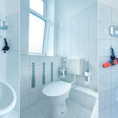 Hotel-pension Am Savignyplatz Konukevi 2*