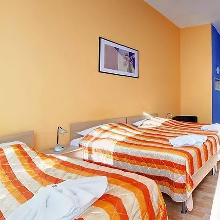 Hotel-pension Am Savignyplatz 2*